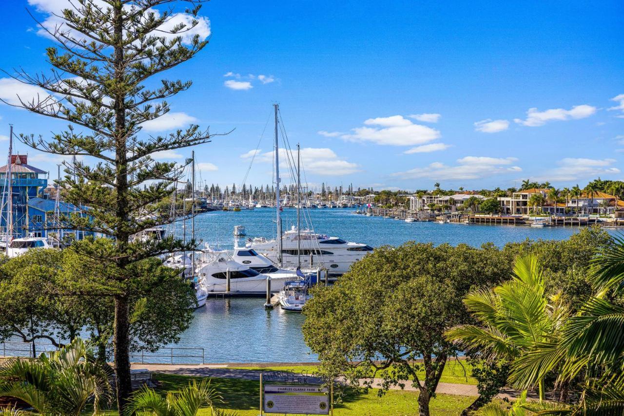 Salty Kisses @ Riverdance - 3 Bedroom Apartment *
